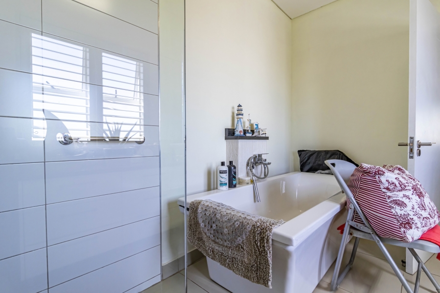 3 Bedroom Property for Sale in Yzerfontein Western Cape